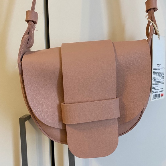 Miniso Pink Half moon bag - Picture 1 of 5